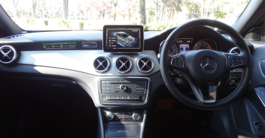 ベンツの運転は難しい!? 覚えておくと安心の運転のコツと操作方法